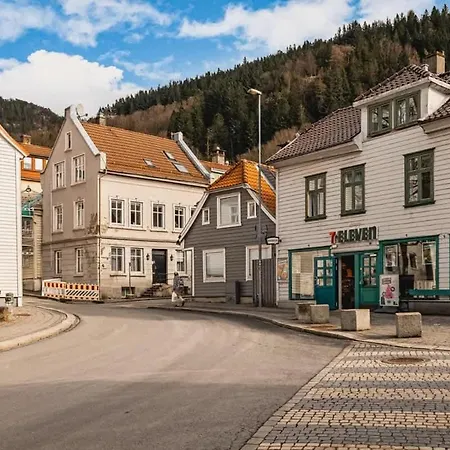 Dinbnb Homes I 700m To Bryggen & Street Parking *